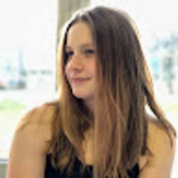 Meet your Posher, Julia - Picture 1 of 1